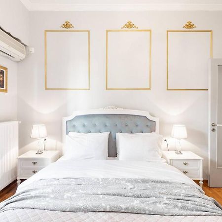 Apartamento Charming Mini-Palace In Colorful Exarhia Area Atenas Exterior foto